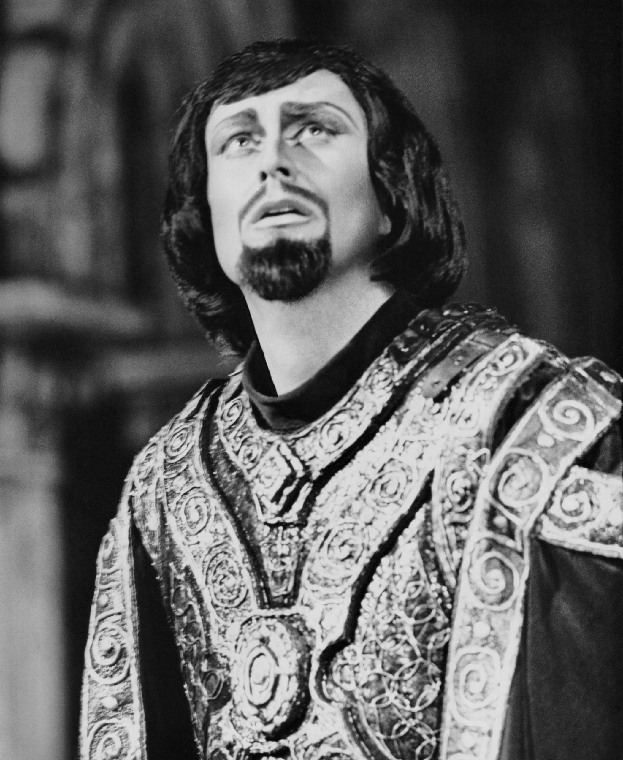 IL GIURAMENTO (Mercadante)-Baritone Ryan Edwards as Manfredo-Photo by Beth Bergman