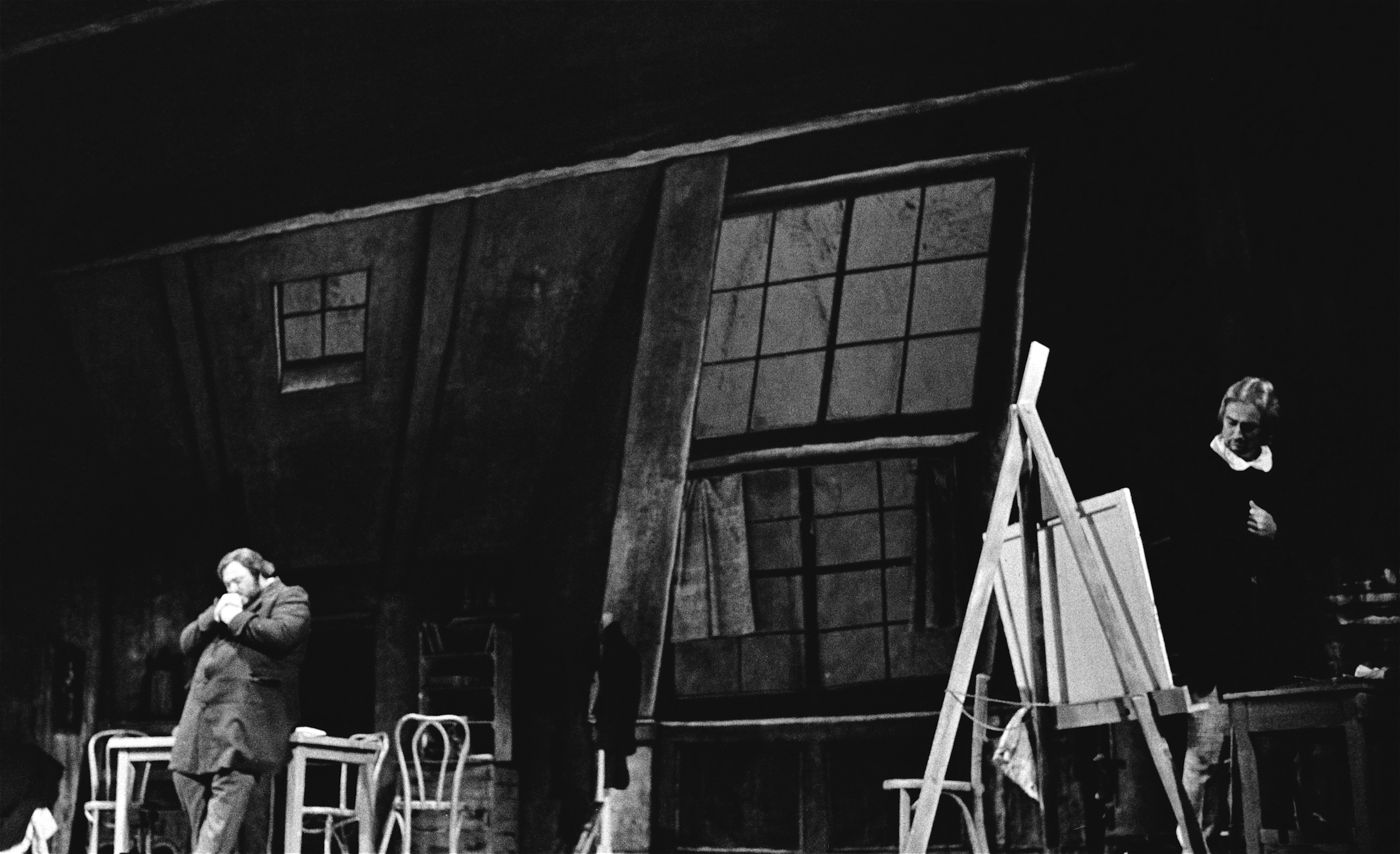 LA BOHEME (Puccini)-Tenor Luciano Pavarotti as Rodolfo, Baritone Ryan Edwards as Marcello-Photo by Sylvian Oliara