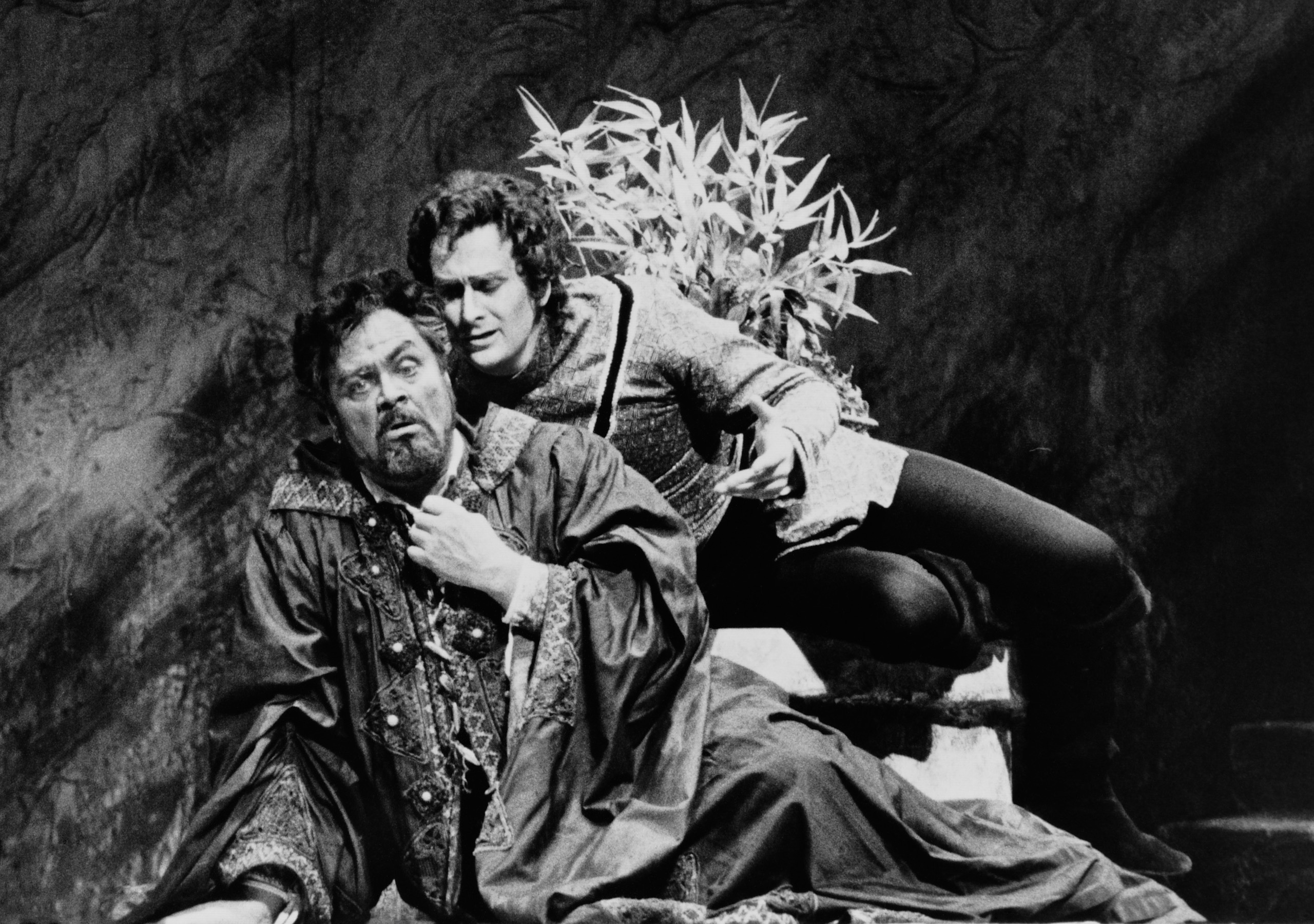 OTELLO (Verdi) Act II-Tenor Richard Cassilly as Otello, Baritone Ryan Edwards as Iago-Photo by Sandy Underwood