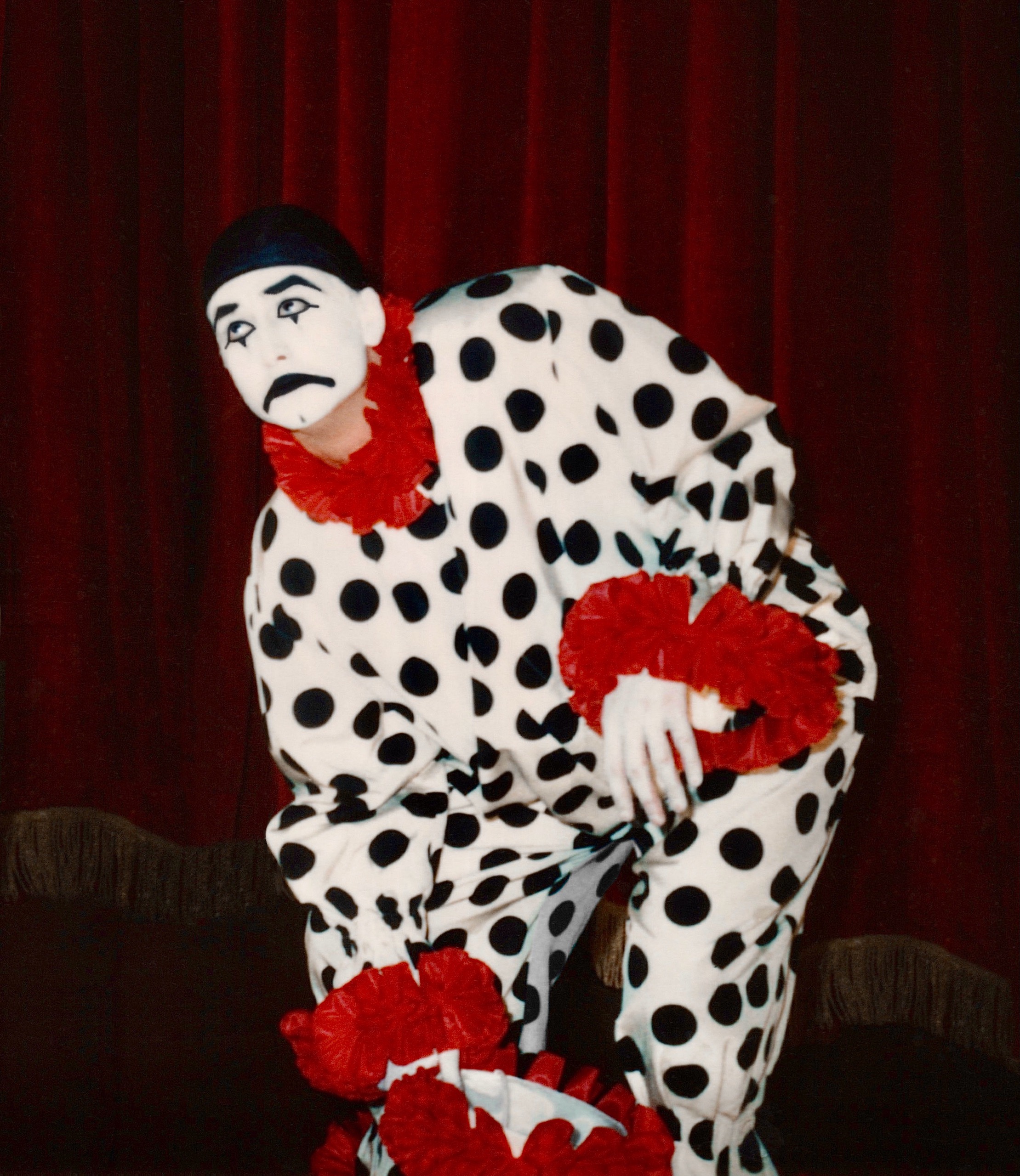 PAGLIACCI (Leoncavallo) Photo-Baritone Ryan Edwards as Tonio