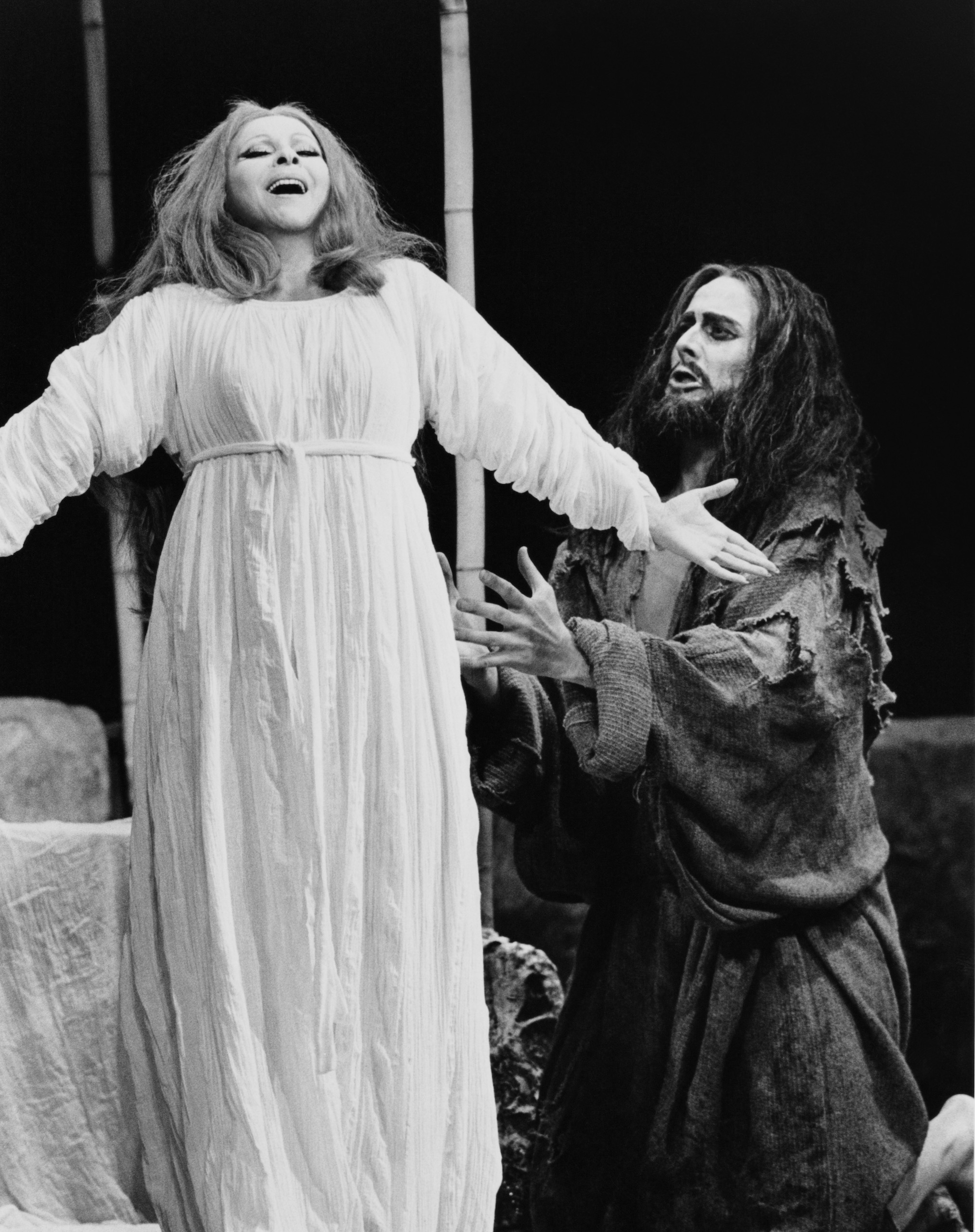 THAIS (Massenet) Death of Thais-Soprano Jeannette Pilou as Thais, Baritone Ryan Edwards as Athanael-Photo by John Pineda