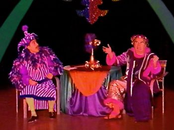 CHARLEY’S AUNT (Thomas) Photo-Stephen Fedo as Stephen Spettigue, Marty Geraghty as Sir Francis Chesney-Marquee Theatre Company 7